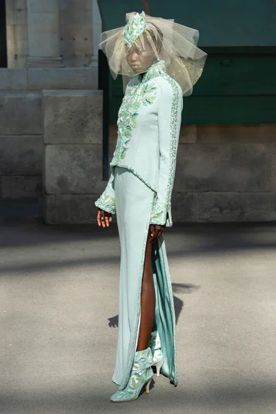 Look 67